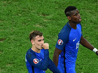 Griezmann's goals guide Fr...